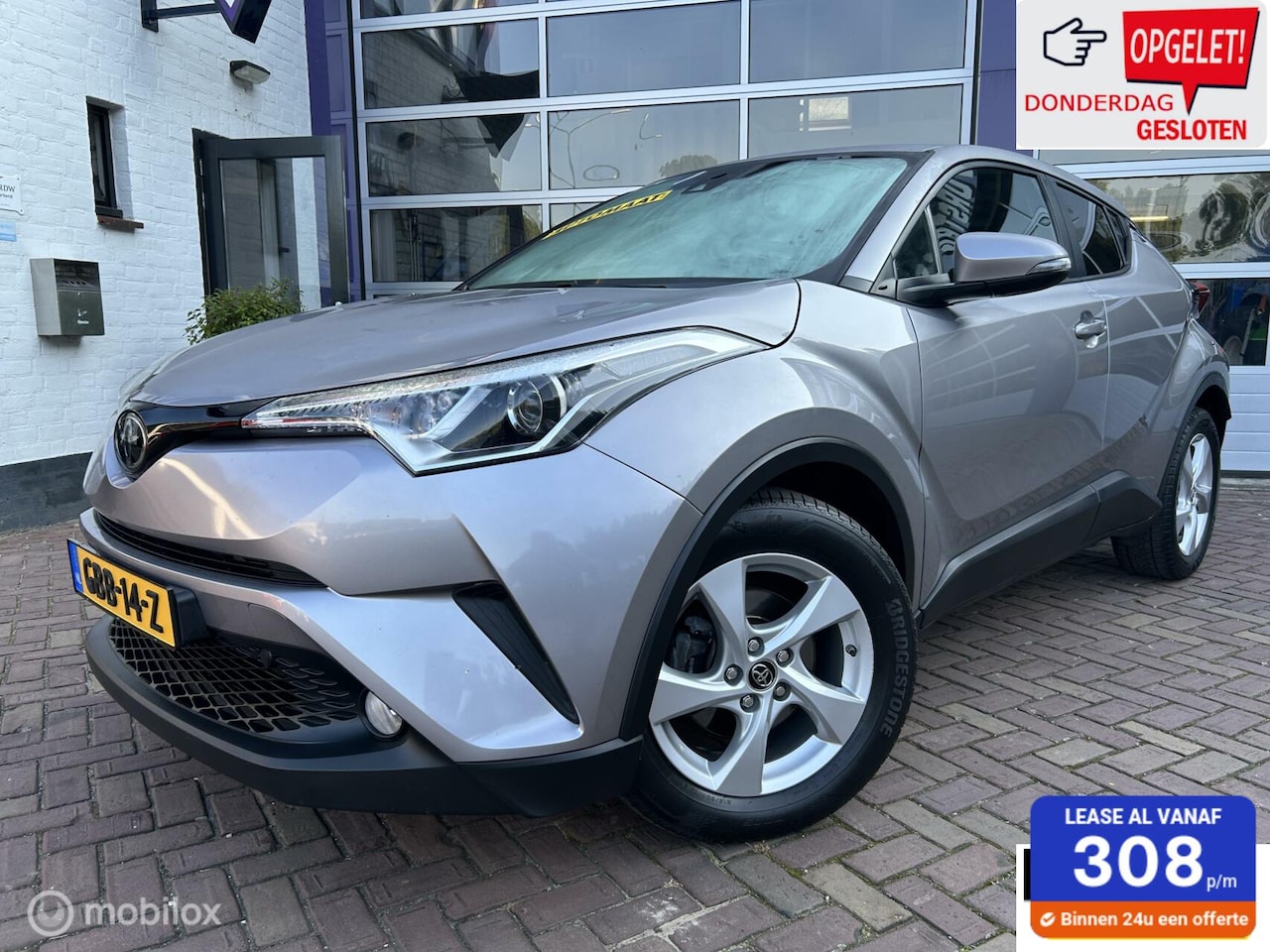 Toyota C-HR - 1.2 Executive * AUTOMAAT * NAVI * TREKHAAK * - AutoWereld.nl