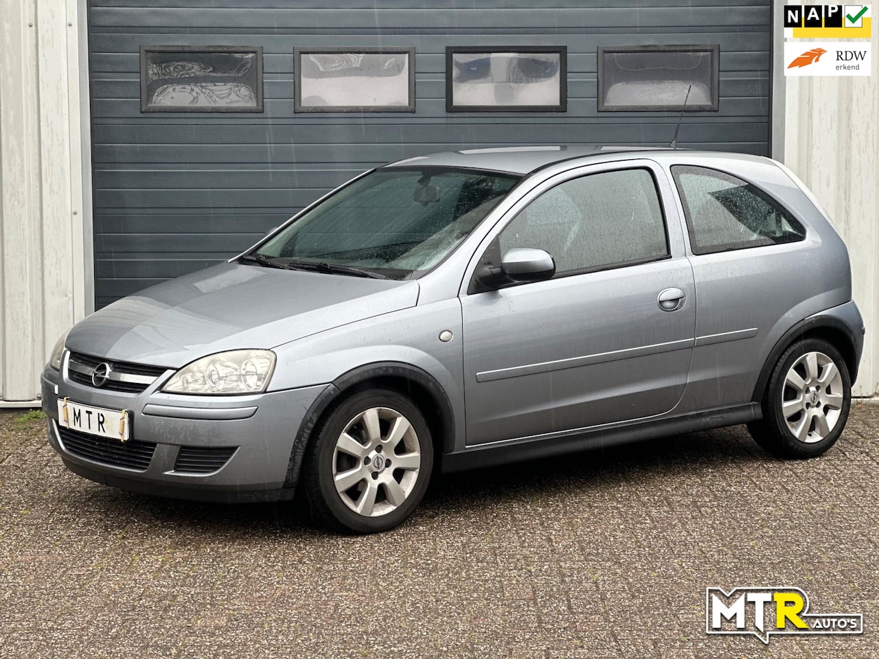 Opel Corsa - 1.2-16V Silverline NAP|NWE APK|AIRCO - AutoWereld.nl
