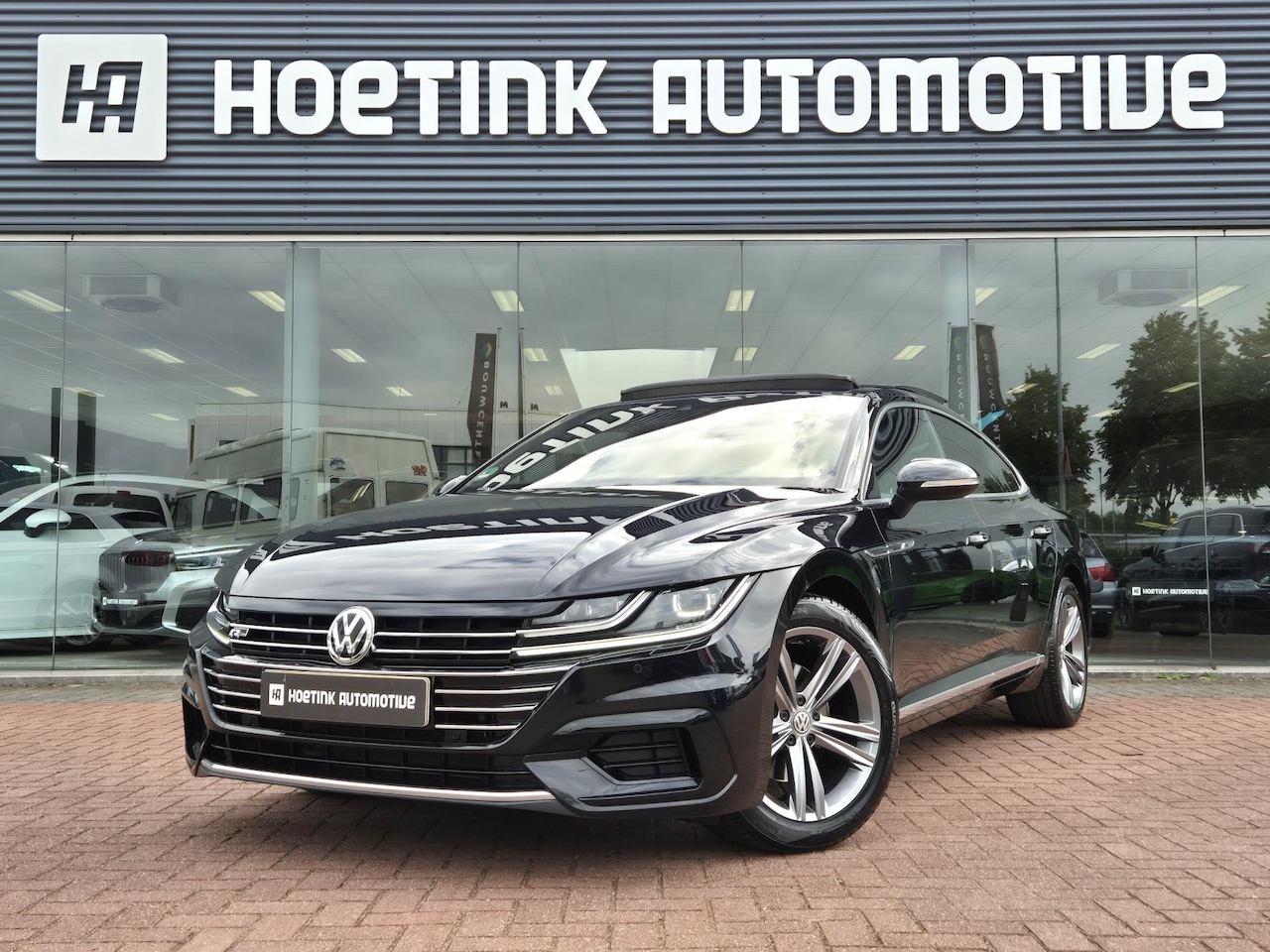 Volkswagen Arteon - 1.5 TSI Business R | PANO | Virtual | LED | Keyless - AutoWereld.nl