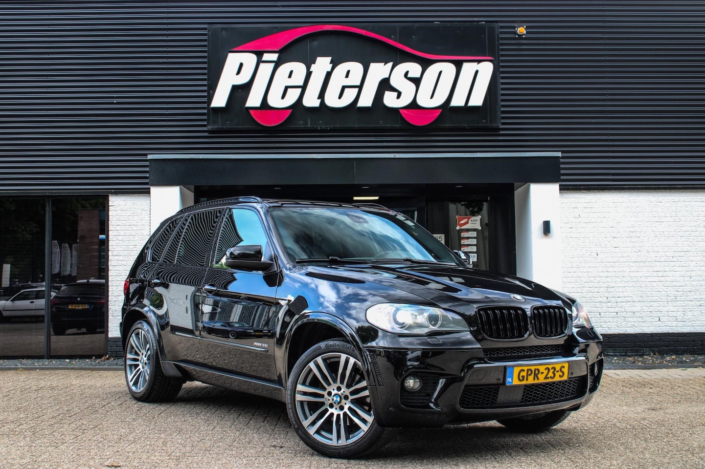 BMW X5 - XDrive35i M-Pakket 7p PANO 360 HUD MEMORY ALLE OPTIES - AutoWereld.nl