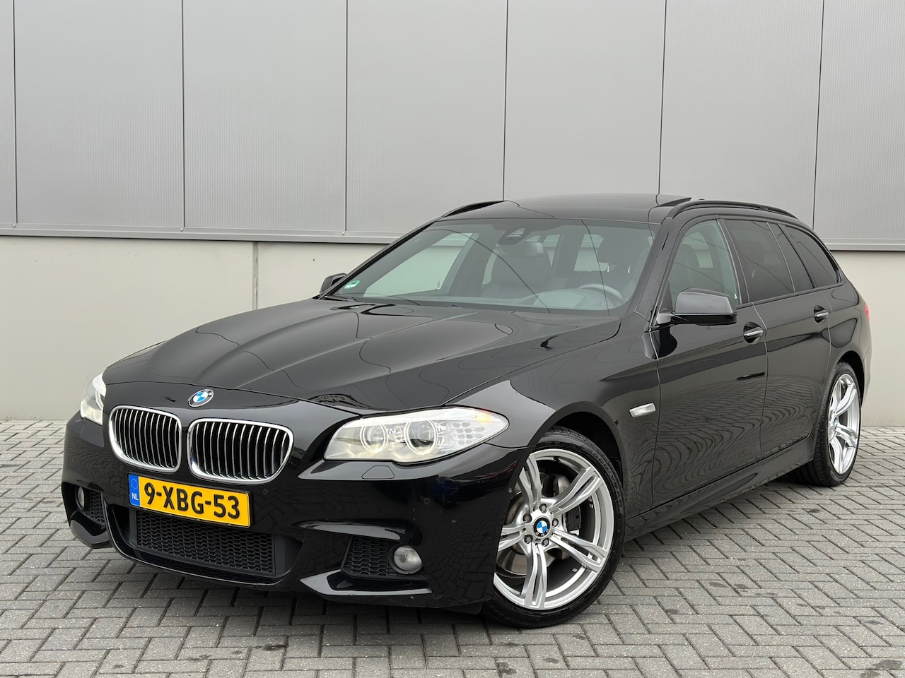 BMW 5-serie Touring - 530xd M Sport High Executive 530xd M-Sport High Executive - AutoWereld.nl