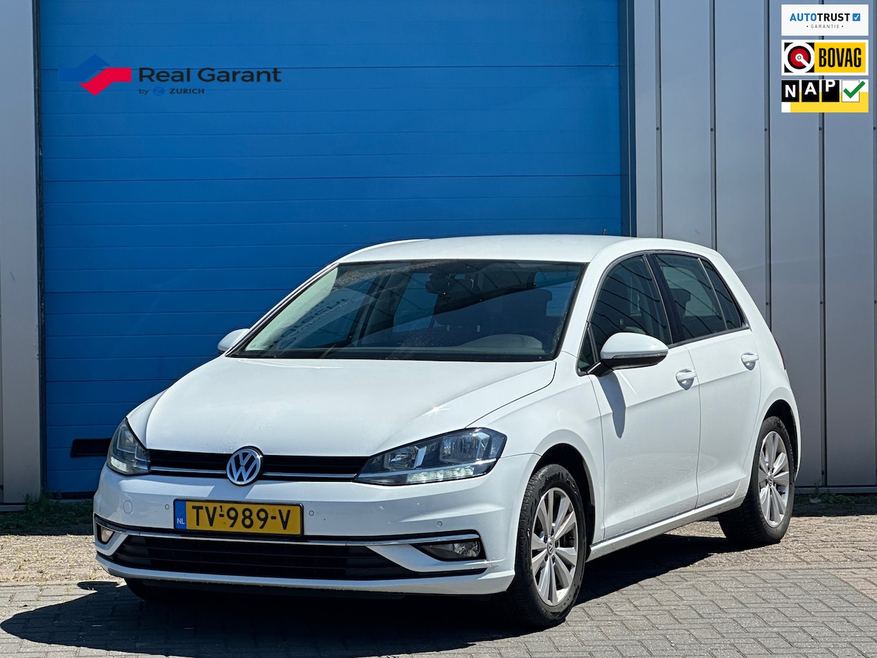 Volkswagen Golf - 1.0 TSI Comfortline PDC NAVI CARPLAY ORG NL AUTO - AutoWereld.nl