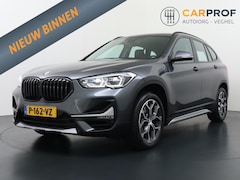 BMW X1 - sDrive20i Business Edition Plus Trekhaak | Navigatie | Stoelverwarming |