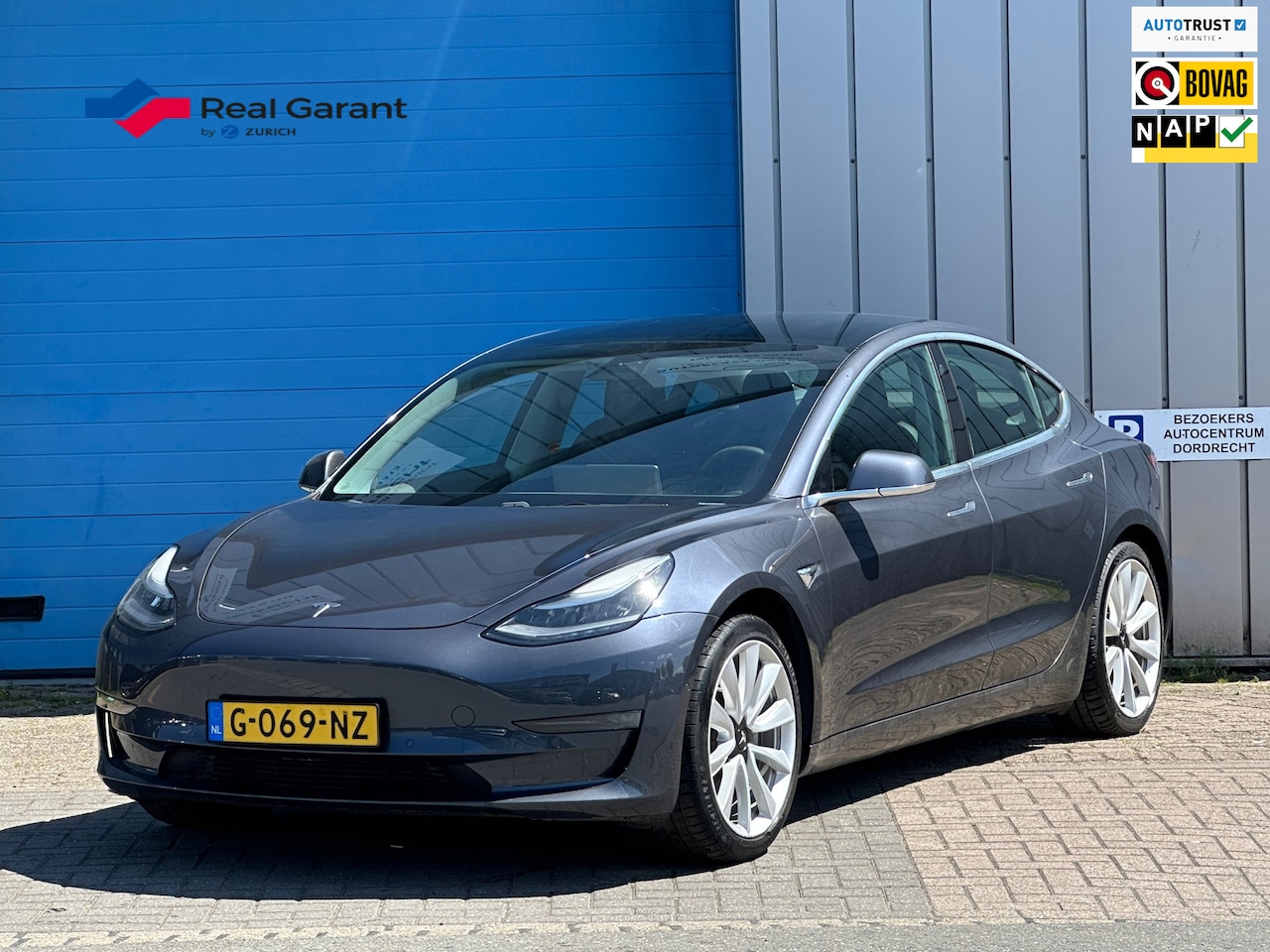 Tesla Model 3 - Long Range RWD Long Range AWD 75 kWh DUAL MOTOR AWD KM 119002 - AutoWereld.nl