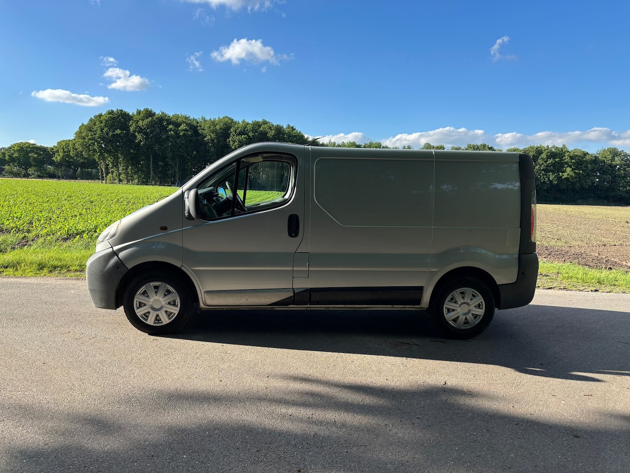 Opel Vivaro - 1.9 DTI L1 H1 1.9 DTI L1H1 - AutoWereld.nl