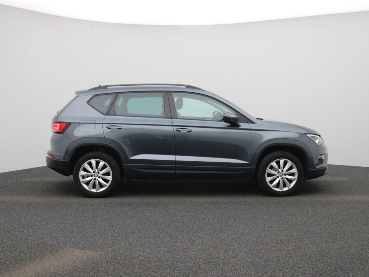 Seat Ateca - 1.0 EcoTSI Style Business Intense 115 PK | LED Koplampen | Navigatie | Achteruitrijcamera - AutoWereld.nl