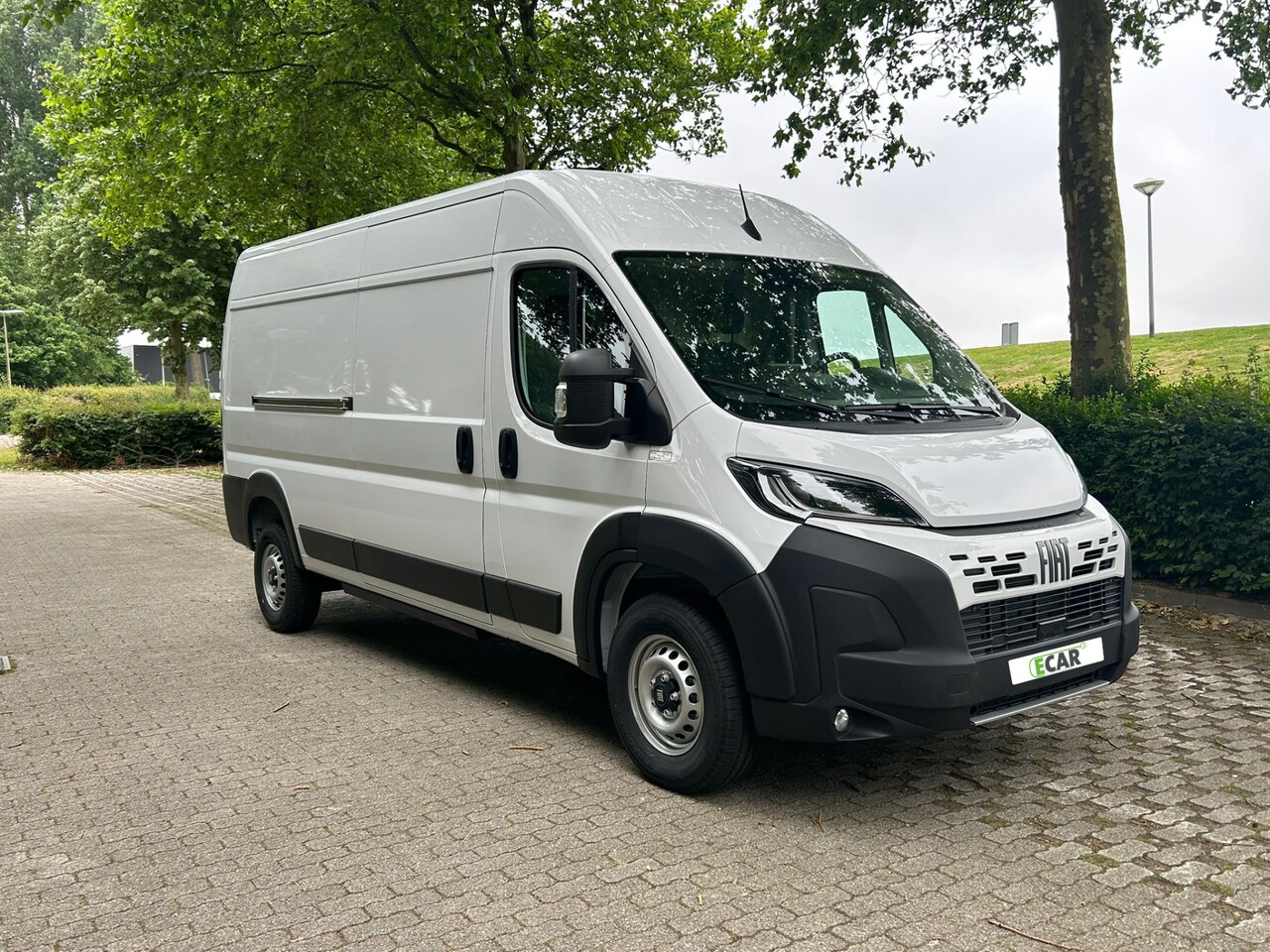 Fiat E-Ducato - 4.25t L3H2 Heavy 110 kWh | Achteruitrijcamera | LED koplampen | Navigatie | Reservewiel - AutoWereld.nl