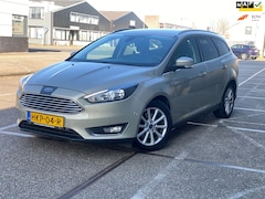 Ford Focus Wagon - 1.5 Titanium Edition/automaat/ 5drs/1e EIG/ boekje aanwezig/ 1jaar apk/volle opties