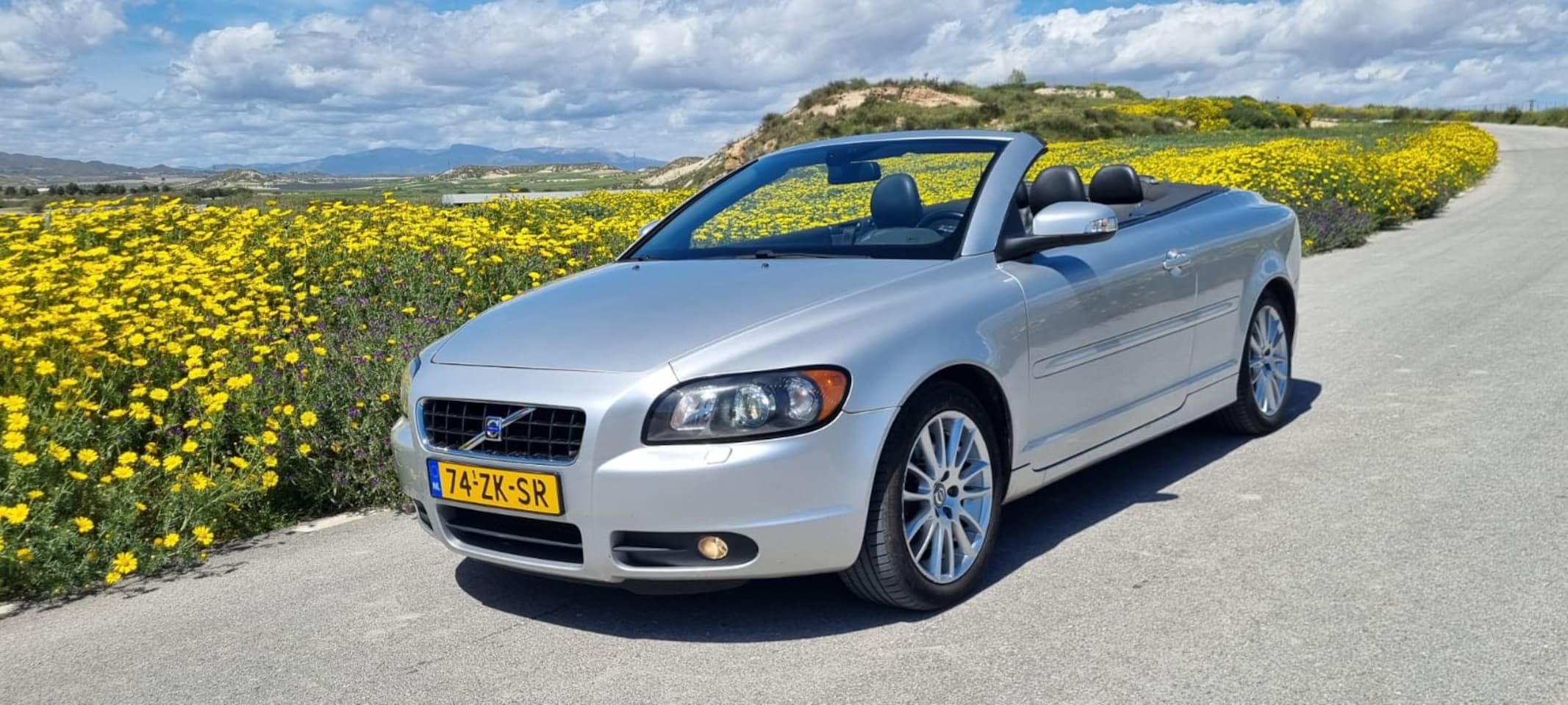 Volvo C70 Convertible - 2.4 D5 Kinetic 2.4 D5 Kinetic - AutoWereld.nl
