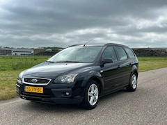 Ford Focus Wagon - 1.8-16V Ambiente Flexifuel|AIRCO|TREKHAAK