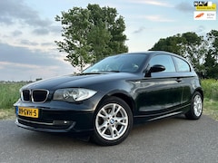 BMW 1-serie - 118i Business Line Automaat * 2e Eigenaar * Origineel NL * Clima * 16" Velgen * PDC * Crui