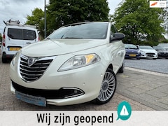 Lancia Y(psilon) - Ypsilon 0.9 TwinAir Platinum Clima Elek Pakket Lmv Pdc