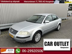 Volkswagen Passat - 2.0 Comfortline Clima, CC, Pioneer USB/Bluetooth Audio, Trekh, nw. APK – Inruil Mogelijk –