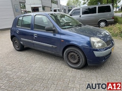 Renault Clio - 1.2-16V Authentique/ koppeling slipt