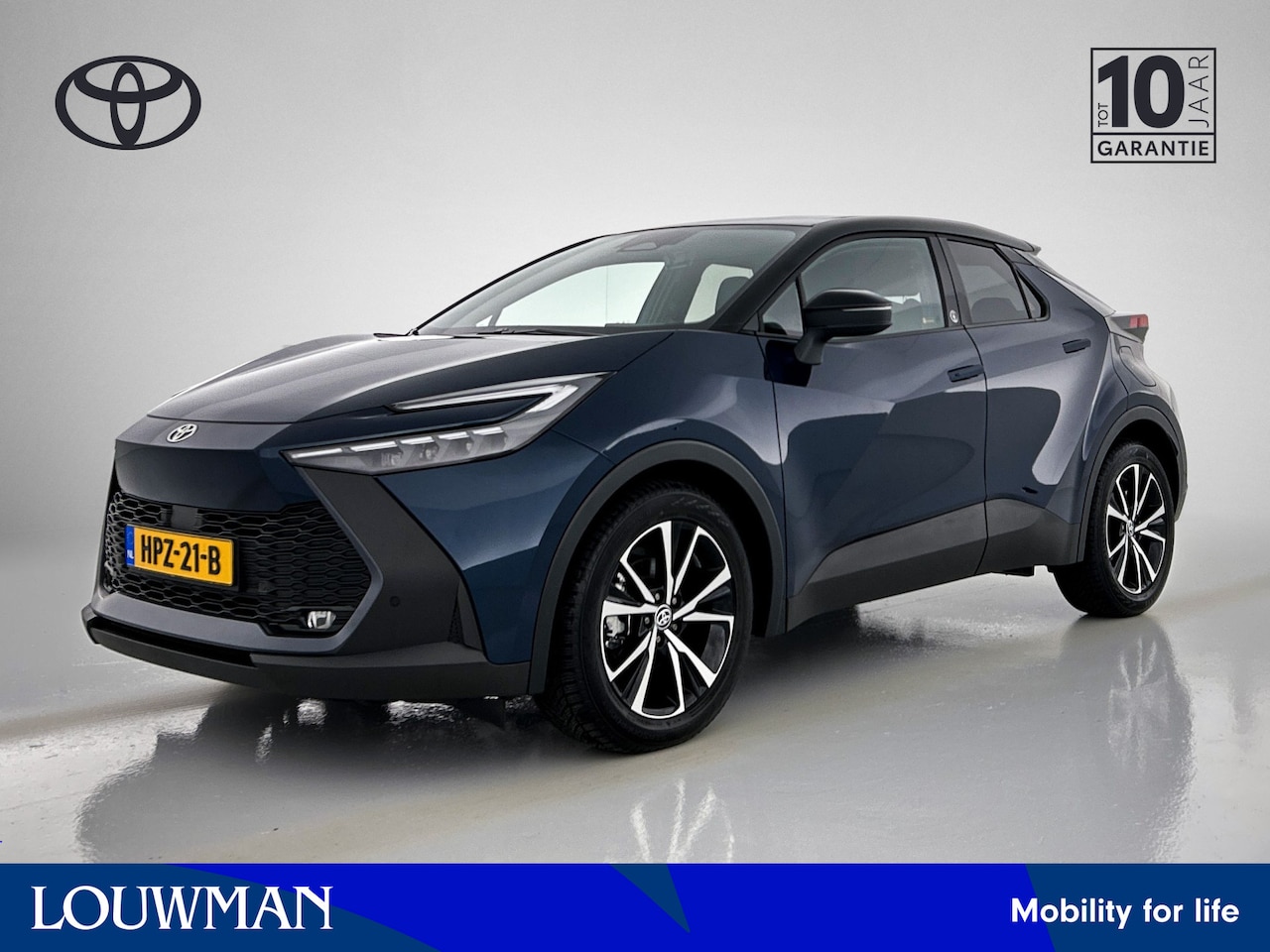 Toyota C-HR - 1.8 Hybrid Dynamic |  Parkeersensor voor en achter | Grootscherm navi | - AutoWereld.nl