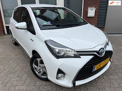 Toyota Yaris - 1.5 Hybrid Aspiration / Navi / Camera / AUT / LM