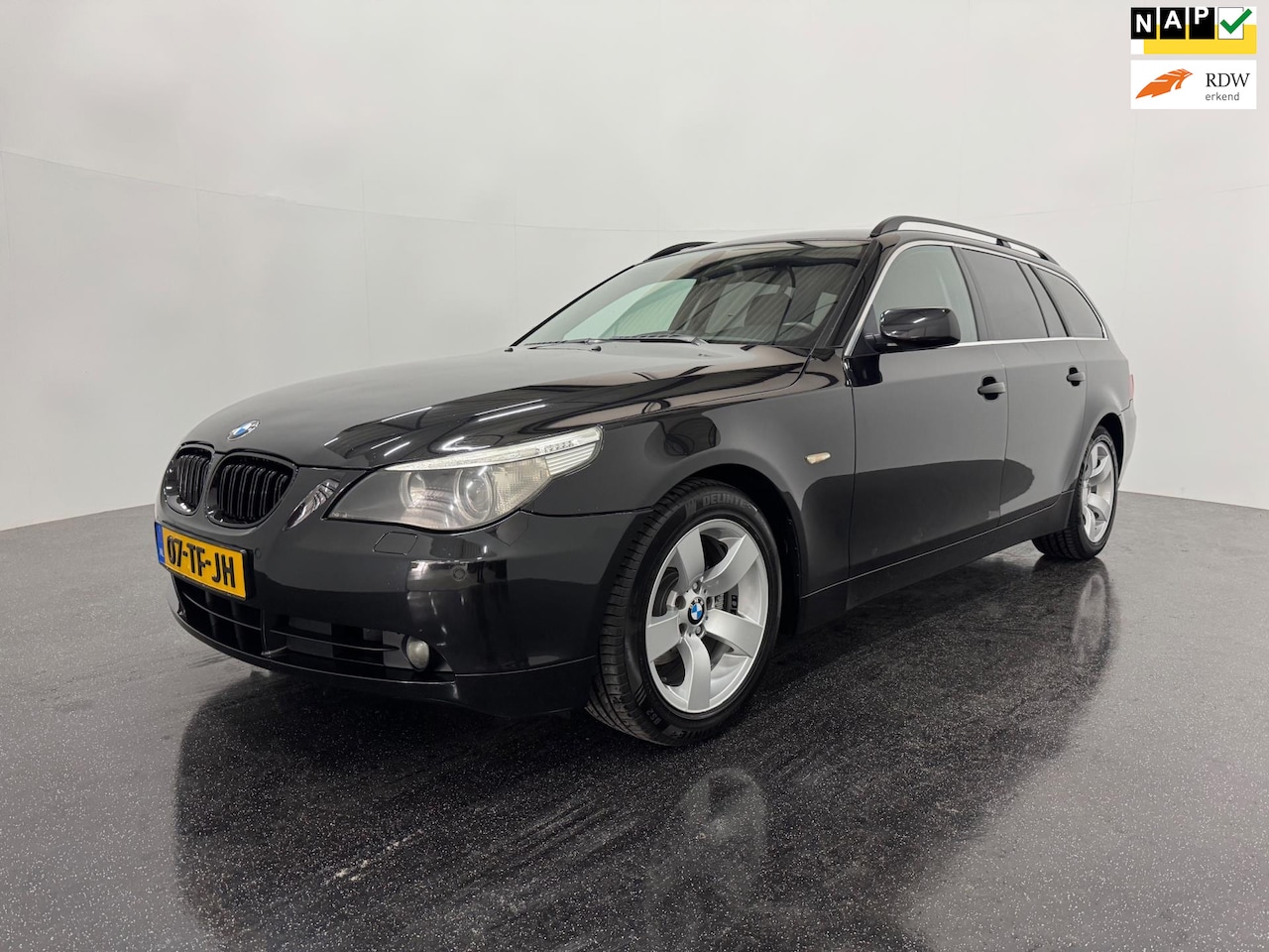 BMW 5-serie Touring - 525i High Executive Leder Trekhaak - AutoWereld.nl