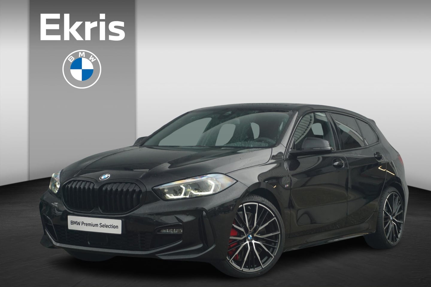 BMW 1-serie - 5-deurs 118i M Sport Pro / Panorama Dak / 19 Inch / Comfort Acces / Stoel & Stuurwielverwa - AutoWereld.nl