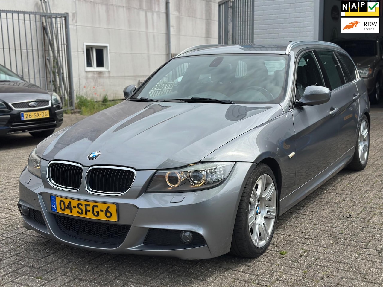 BMW 3-serie Touring - 318i Corporate Lease M Sport Edition Bj:2011 Navi Alcantara NAP - AutoWereld.nl