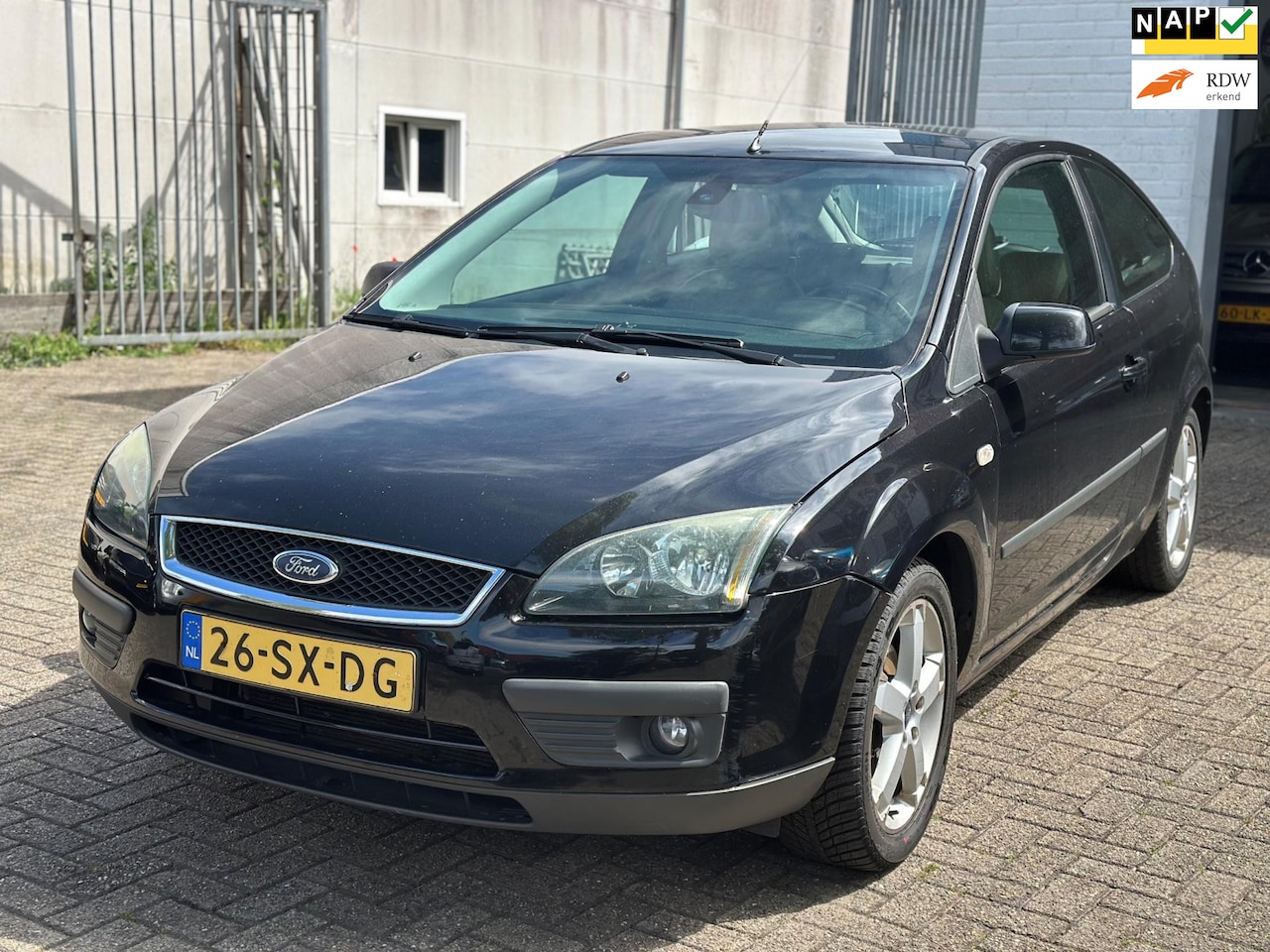 Ford Focus - 1.6-16V Futura Bj:2006 climate control NAP - AutoWereld.nl