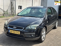 Ford Focus - 1.6-16V Futura Bj:2006 climate control NAP
