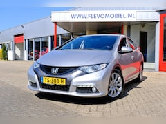 Honda Civic - 1.8 Lifestyle 5-drs Xenon|Stoelverw.|PDC|Enz
