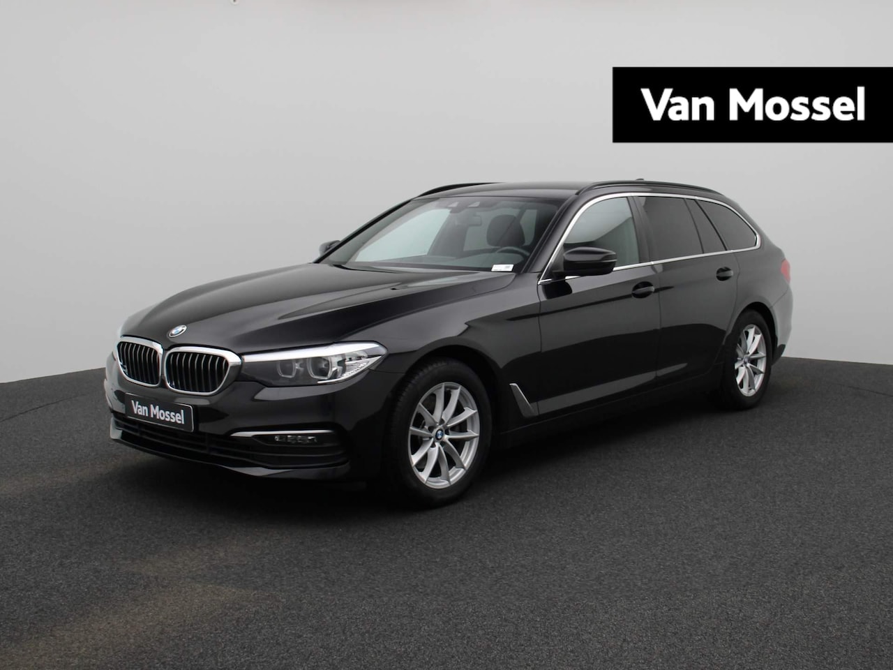 BMW 5-serie Touring - 520d Executive | Automaat | Apple Carplay/Android Auto | Ambiance Verlichting | Elektrisch - AutoWereld.nl