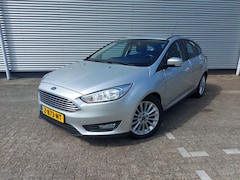 Ford Focus - 1.0 Titanium Edition, airco, stoelverwarming, voorruit verwarmd,