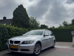 BMW 3-serie Touring - 318i Business Line