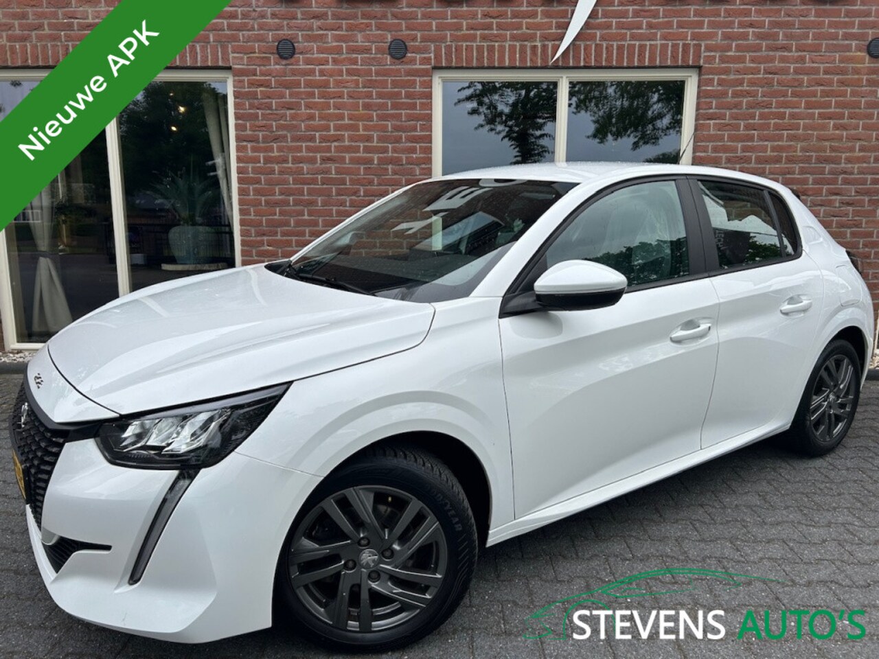 Peugeot 208 - 1.2 PT 101 PK Active Pack NIEUWE APK / PDC / CARPLAY / ANDROID / - AutoWereld.nl