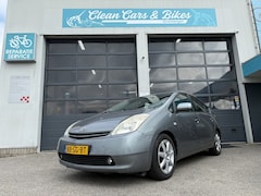 Toyota Prius - 1.5 VVT-i