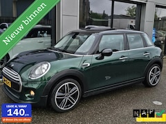MINI Cooper - 1.5 Serious Business Panorama/Navigatie/PDC