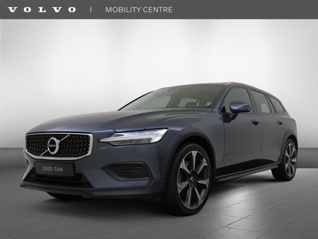 Volvo V60 Cross Country - T5 AWD Pro | Trekhaak | Panoramadak | Head Up Display | - AutoWereld.nl