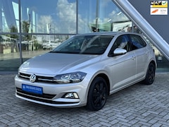 Volkswagen Polo - 1.0 TSI Comfortline Navigatie / Cruise Control / Airco