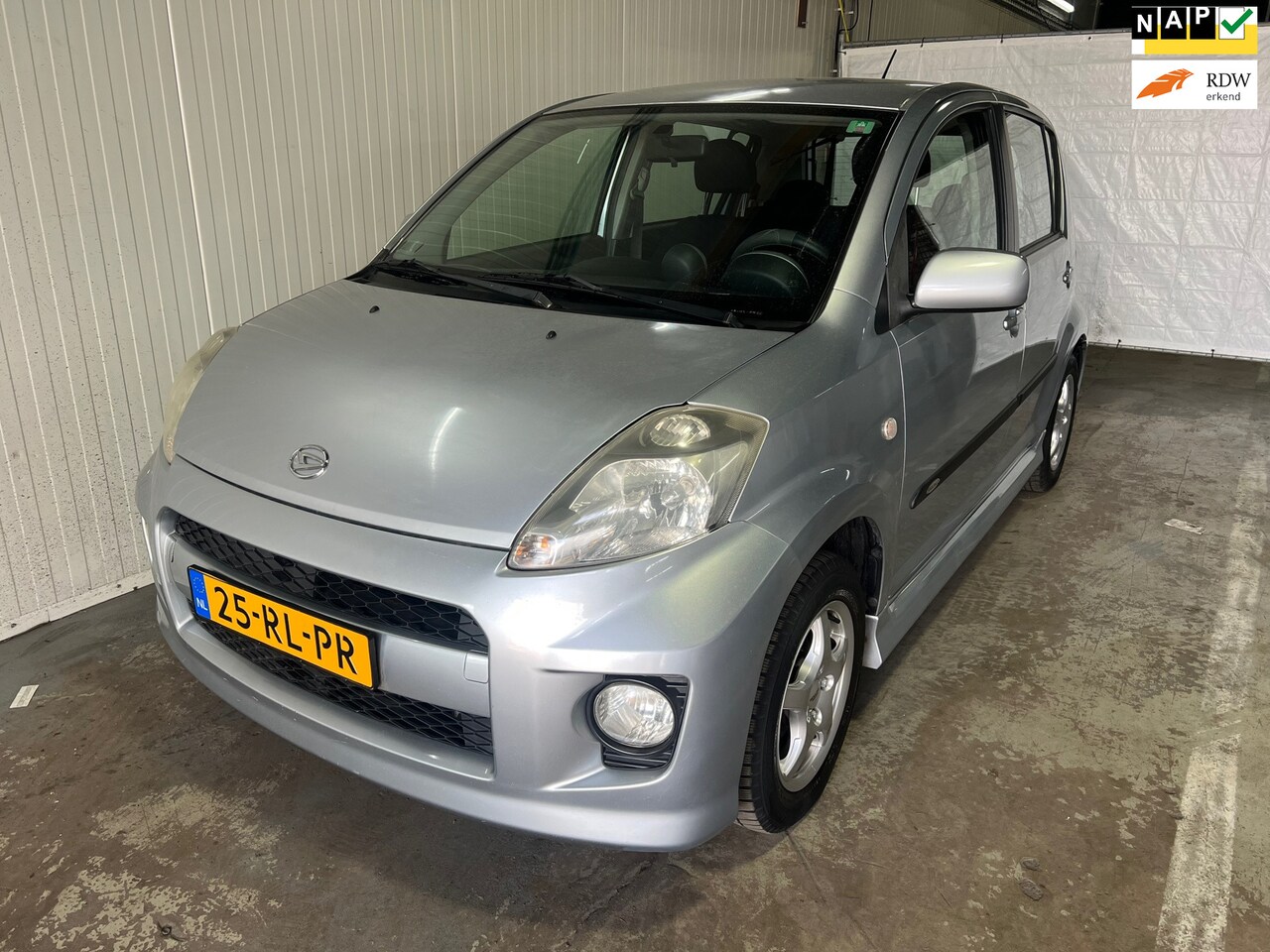 Daihatsu Sirion 2 - 1.3-16V Comfort 1.3-16V Comfort - AutoWereld.nl