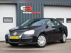 Volkswagen Jetta - 1.6 NL AUTO DEALEROND. | AIRCO | CRUISE | TREKHAAK |