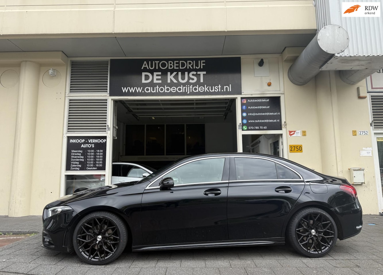 Mercedes-Benz A-klasse - 200 AUT 2019 AMG Pakket Leder Navi Clima - AutoWereld.nl