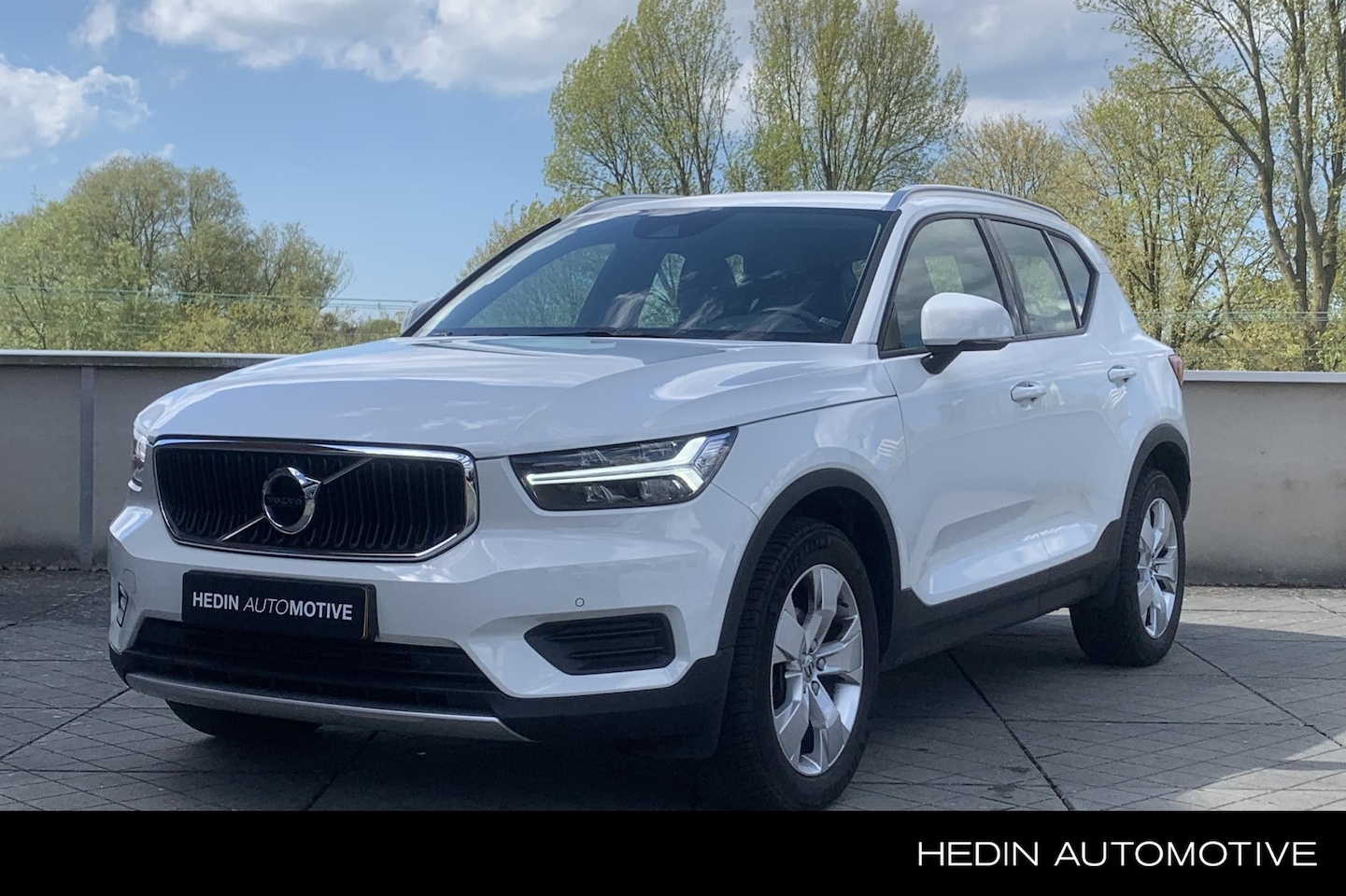 Volvo XC40 - 1.5 T3 Momentum Pro 360 Graden Parkeercamera | LED-Koplampen | Adaptieve Cruise Control | - AutoWereld.nl