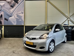 Toyota Aygo - 1.0-12V Comfort 5 drs | Nieuwe Koppeling |