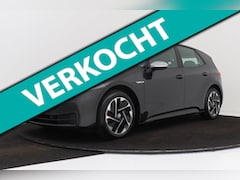 Volkswagen ID.3 - First 58 kWh | Trekhaak | Org NL | Adap. Cruise | Navigatie | CarPlay | Stuur-/Stoelverwar