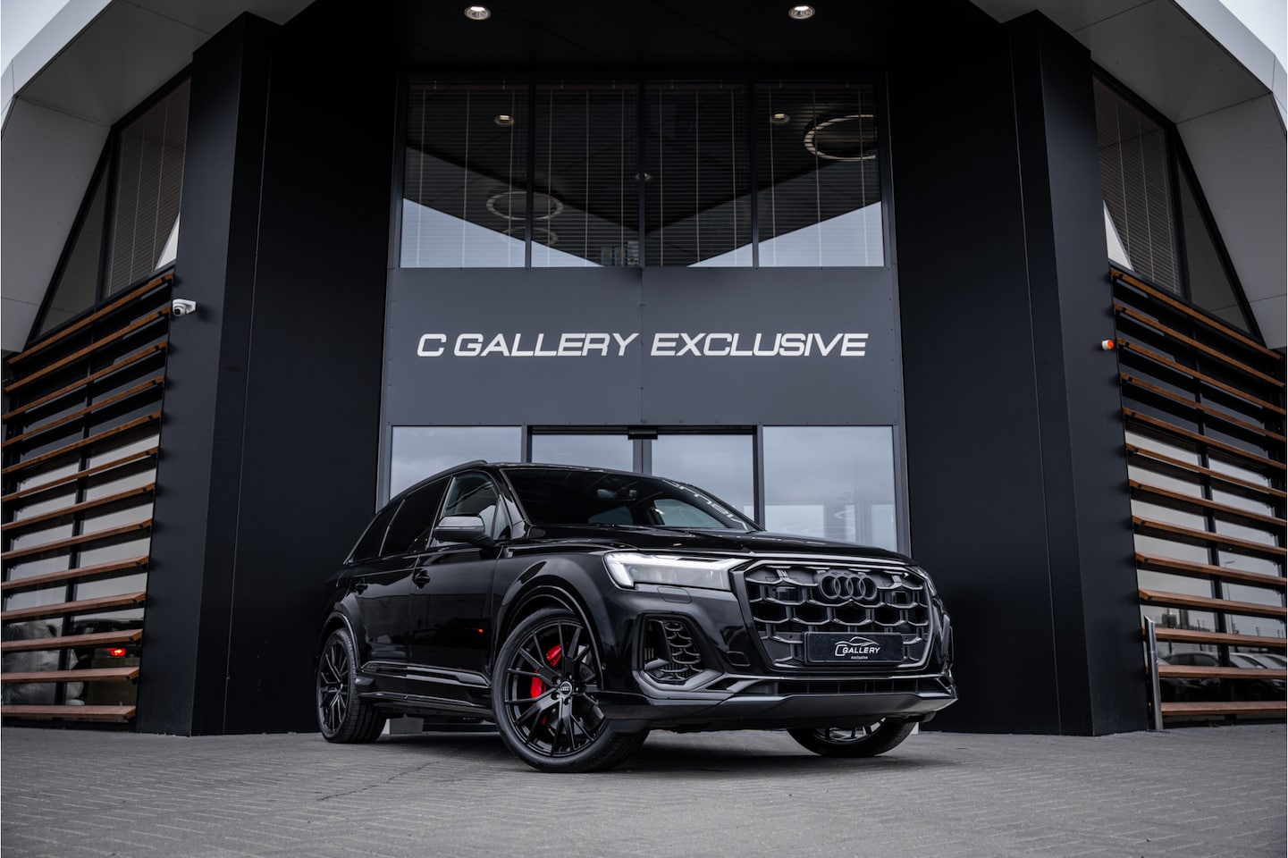 Audi Q7 - 55 TFSI e quattro Pro Line S - Panorama | B&O | Luchtvering | Elek. Trekhaak | 360 Camera - AutoWereld.nl