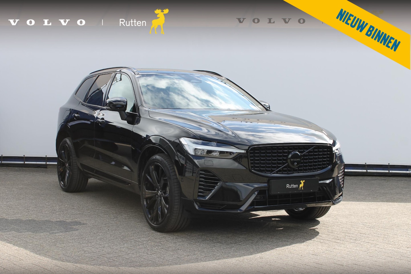 Volvo XC60 - T6 350PK Plug-in hybrid AWD Ultra Black Edition Long Range / Lederlook dashboard / 360 gra - AutoWereld.nl
