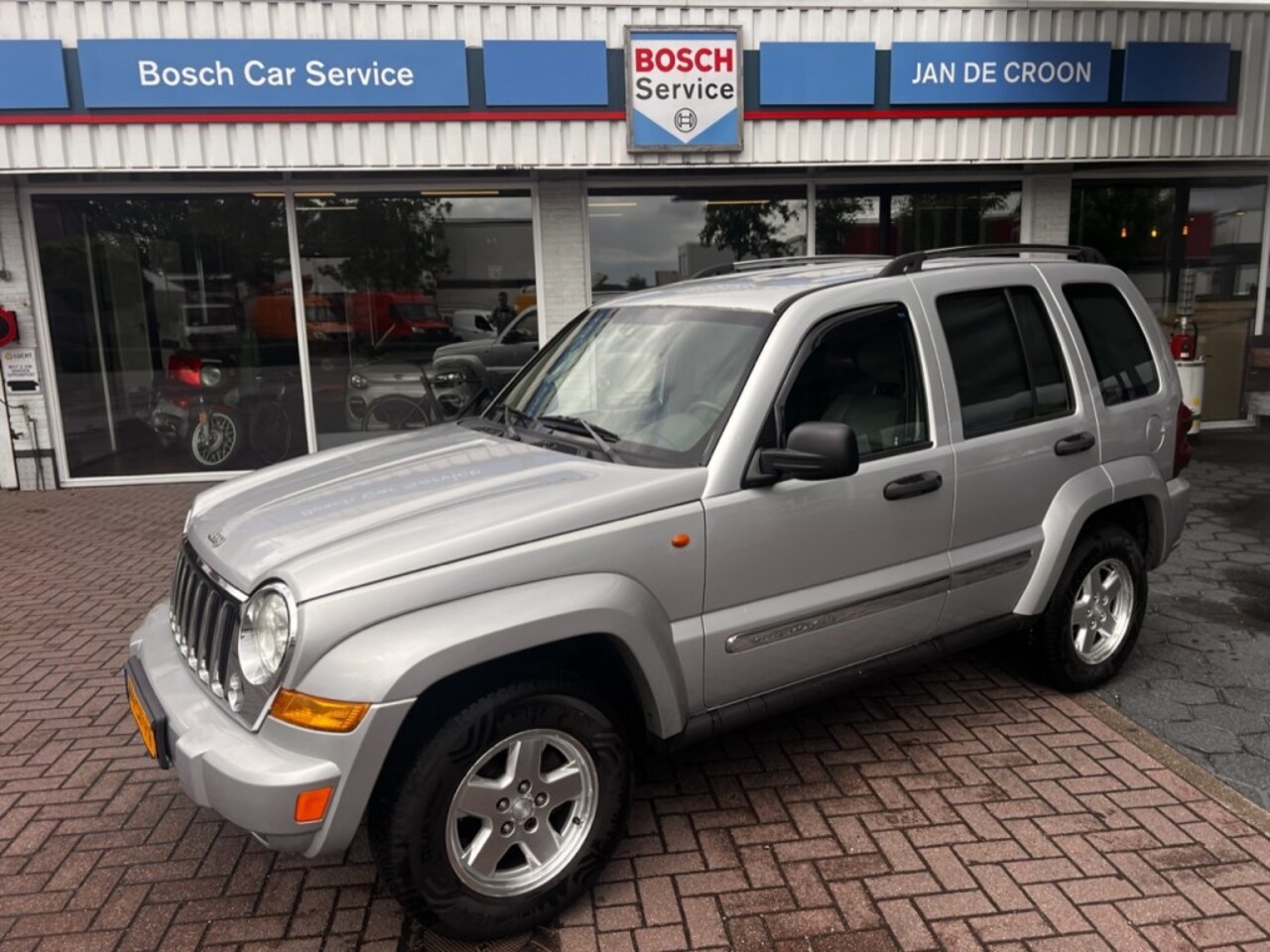 Jeep Cherokee - 3.7 V6 Sport Automaat NL-auto 4x4 3360kg TREKHAAK #YOUNGTIMER - AutoWereld.nl