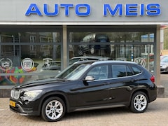 BMW X1 - xDrive 18D Business+ Automaat Panoramadak Leder