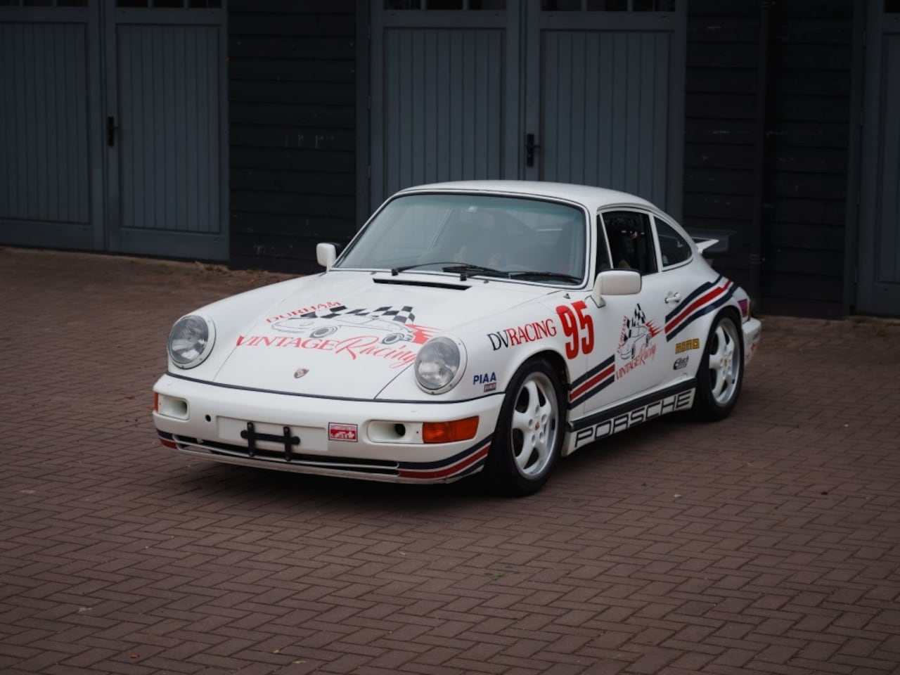 Porsche 911 - restomod w/ 930 EARLY 3.0L  turbo engine - AutoWereld.nl
