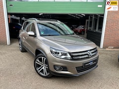 Volkswagen Tiguan - 1.4 TSI Sport&Style 4Motion|PANO/TRHK/CRUISE/NAVI/LEDER/PDC