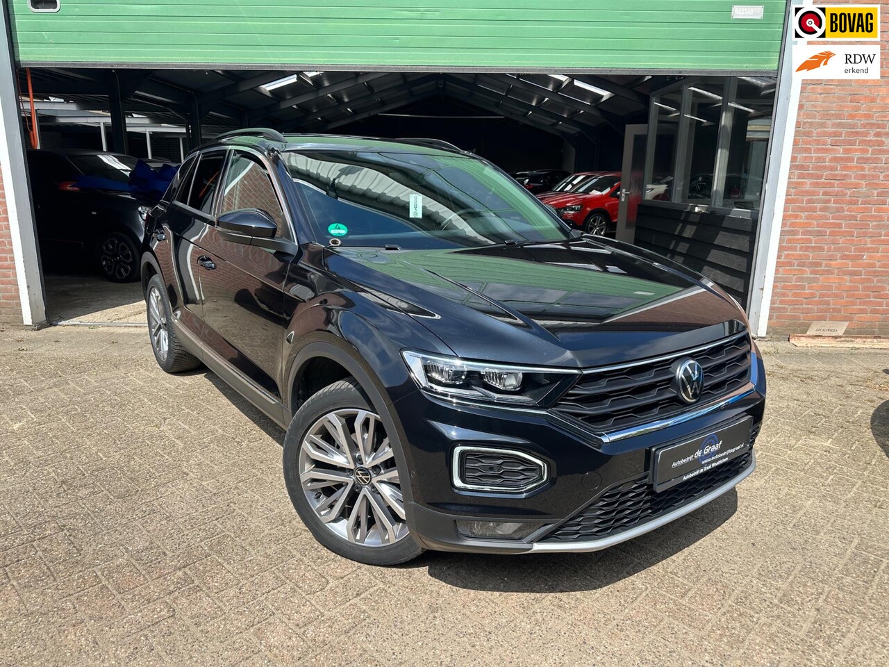 Volkswagen T-Roc - 1.5 TSI Sport |ACC/TRHK/NAVI/VOLL ! - AutoWereld.nl