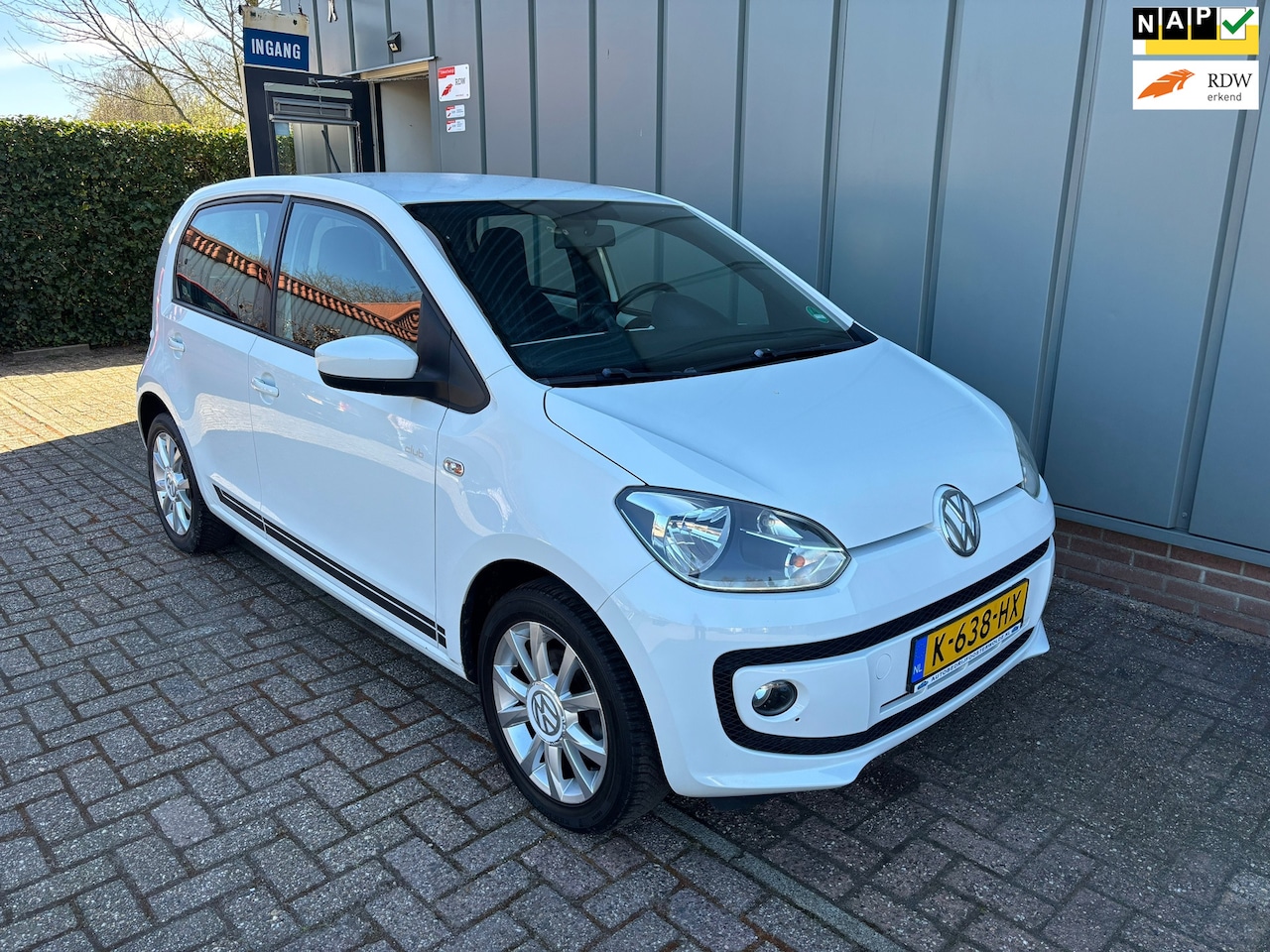 Volkswagen Up! - 1.0 high up BlueMotion AIRCO//NAVI//AV+AB//STOELVERWARMING//