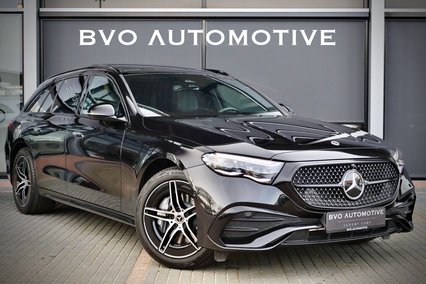 Mercedes-Benz E-klasse Estate - 300 e AMG Line Luchtvering Pano Keyless Trekhaak 360Camera Distronic PHEV - AutoWereld.nl