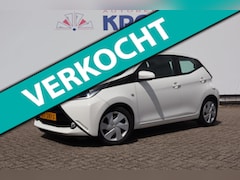 Toyota Aygo - 1.0 VVT-i x-play, Car play, Camera, Winterbanden